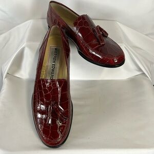 Additional pictures…Genuine alligator. Burgundy 9 1/2D